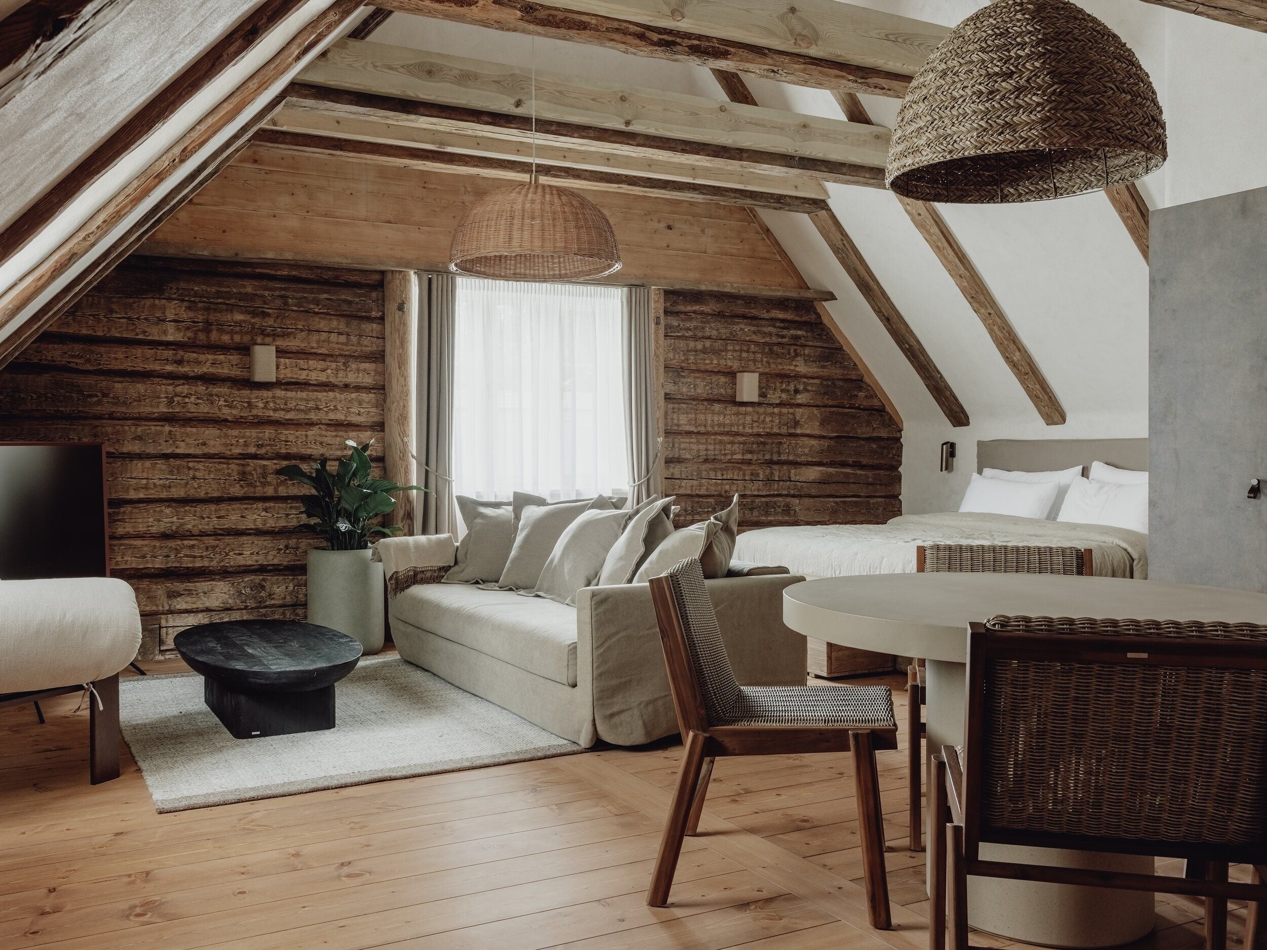 Septītais - Main Image